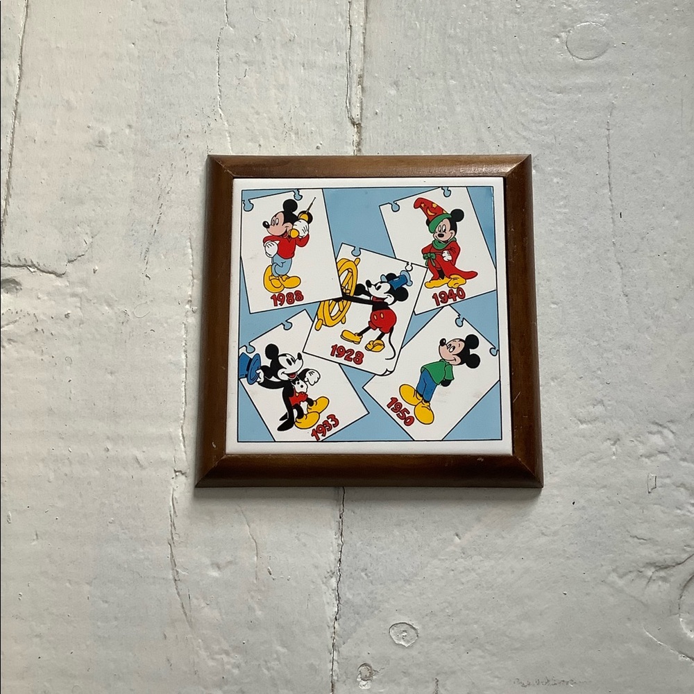 Vintage 1988 Mickey Mouse ceramic & wood wall art trivet
